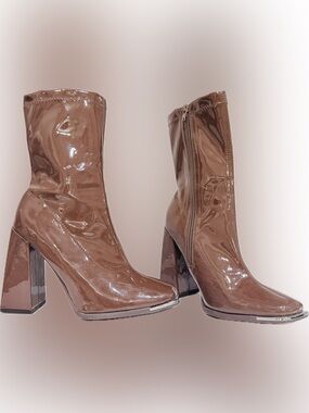 Music Festival Mid-Calf Brown Patent Block Heel Ankle Booties - Size 8